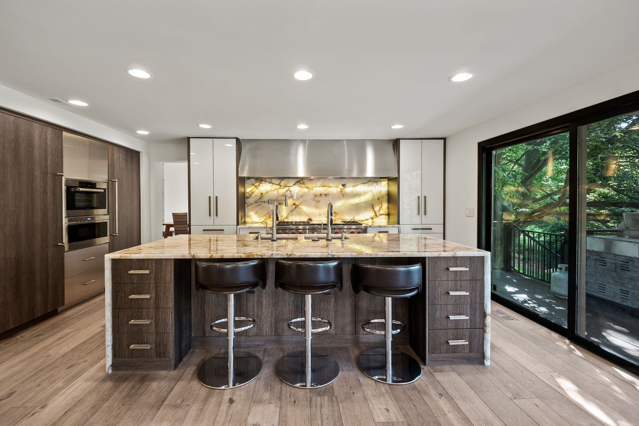 260 Woodwind Dr, Bloomfield Hills
