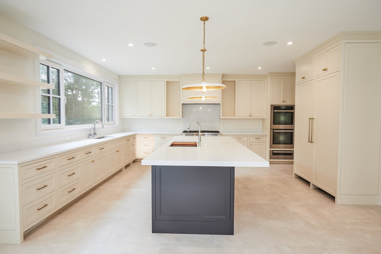 11 Wake Robin Road