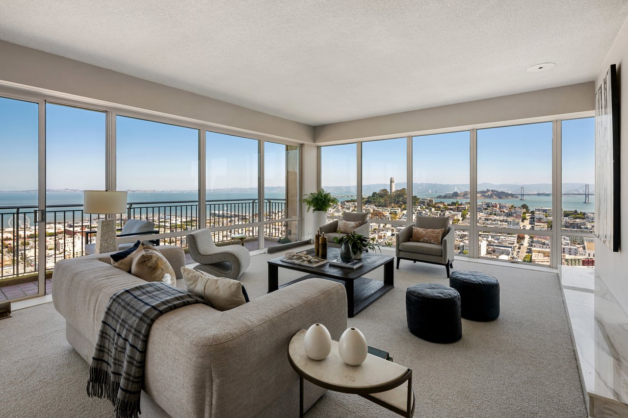 Marvelous Mid-Century View Apartment