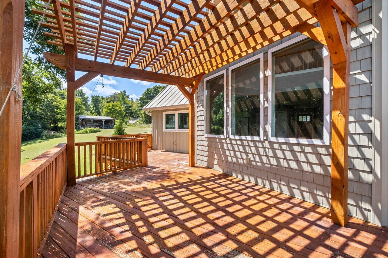 19123 Hill Rd, Springdale, AR 72764