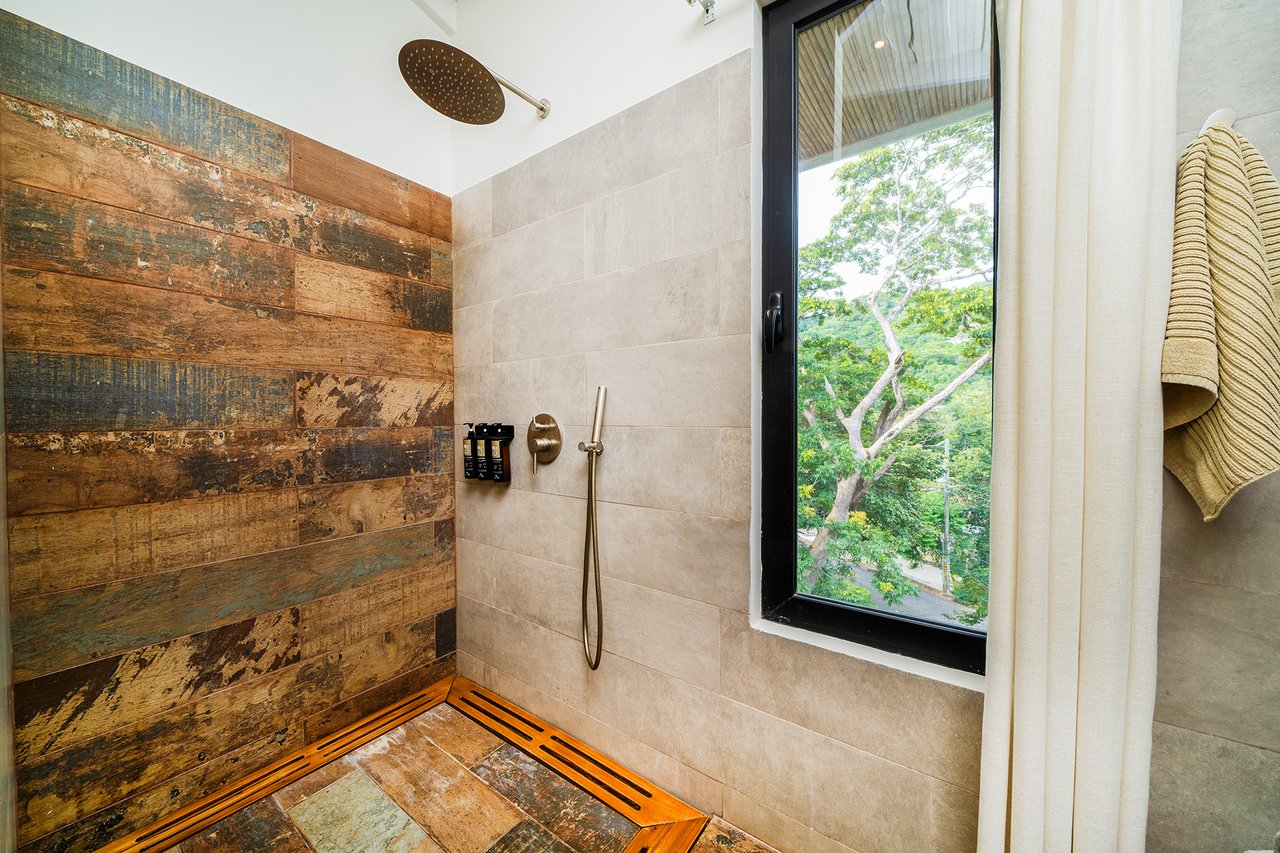 Casa Salinas – 3 beds ocean view home in playa grande