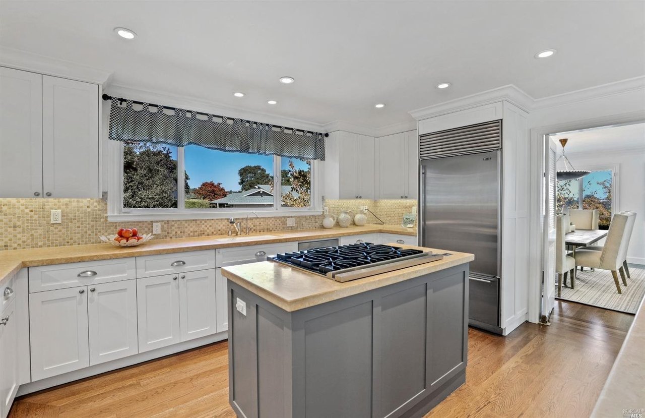 151 Fernwood Dr