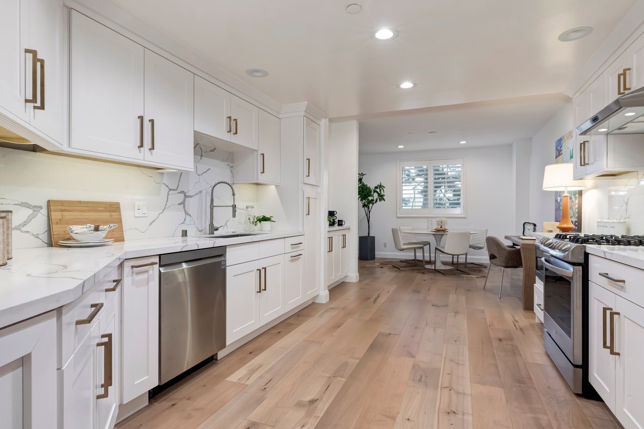 430 N Oakhurst Dr Unit: 105