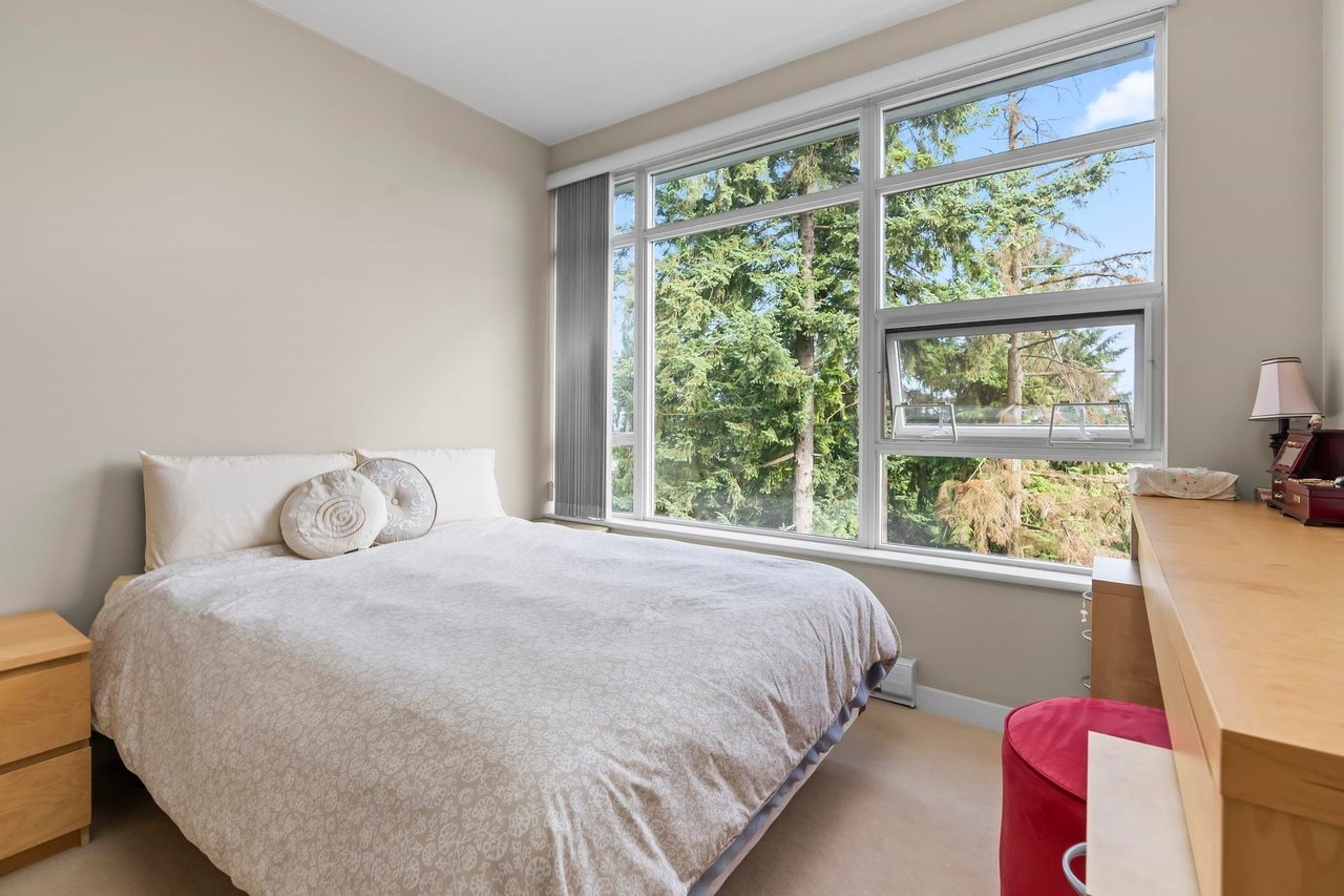 710-9266 University Cres