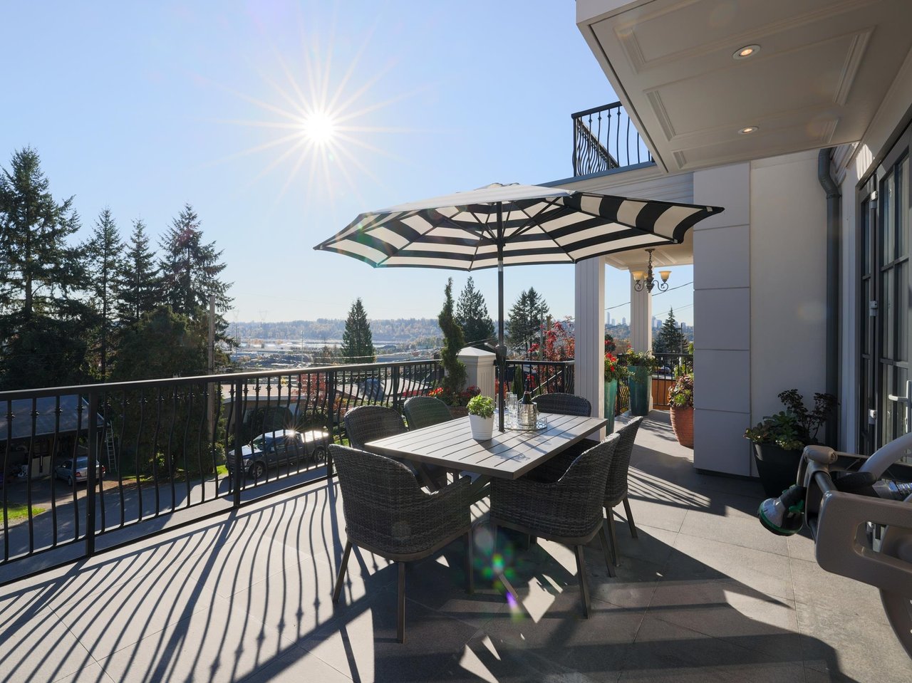 96 Denman Ct