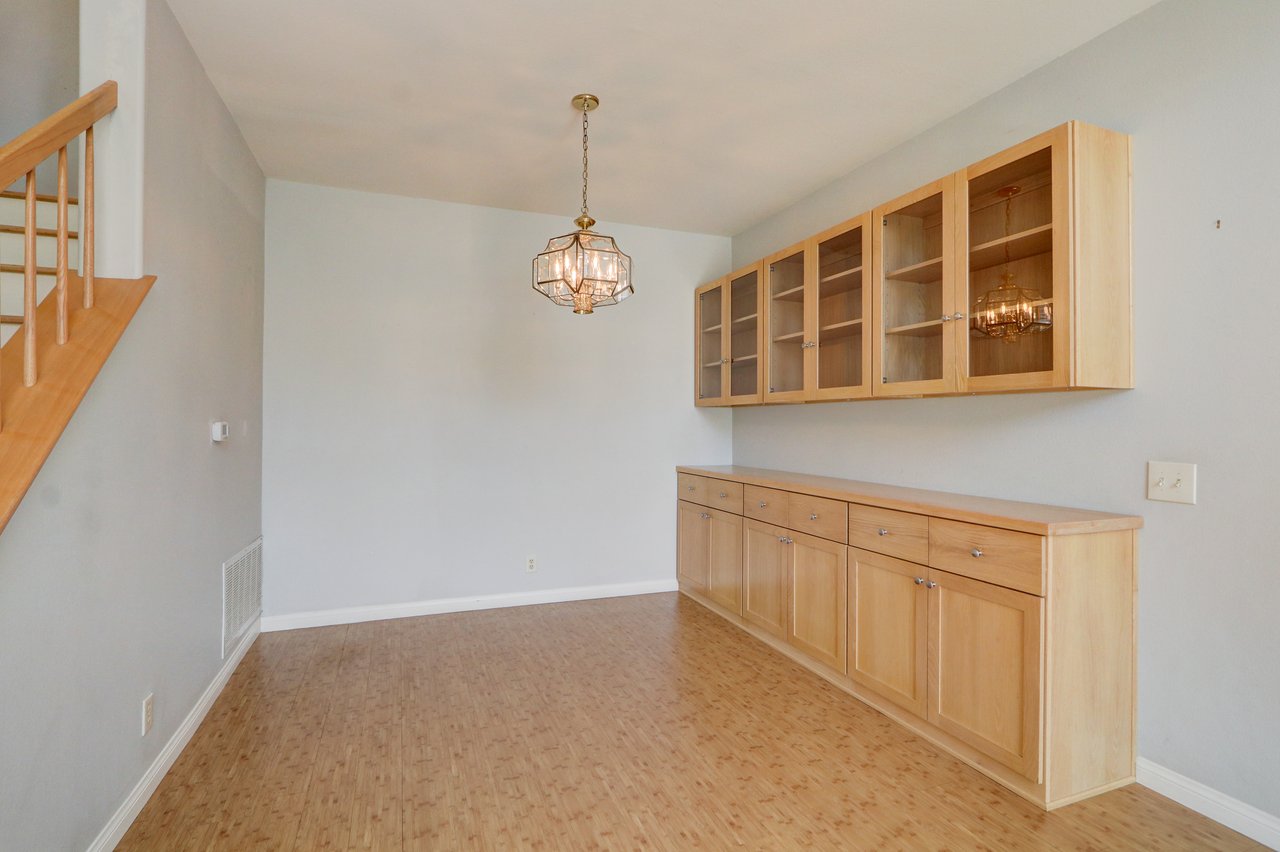22303 Golden Canyon Cir