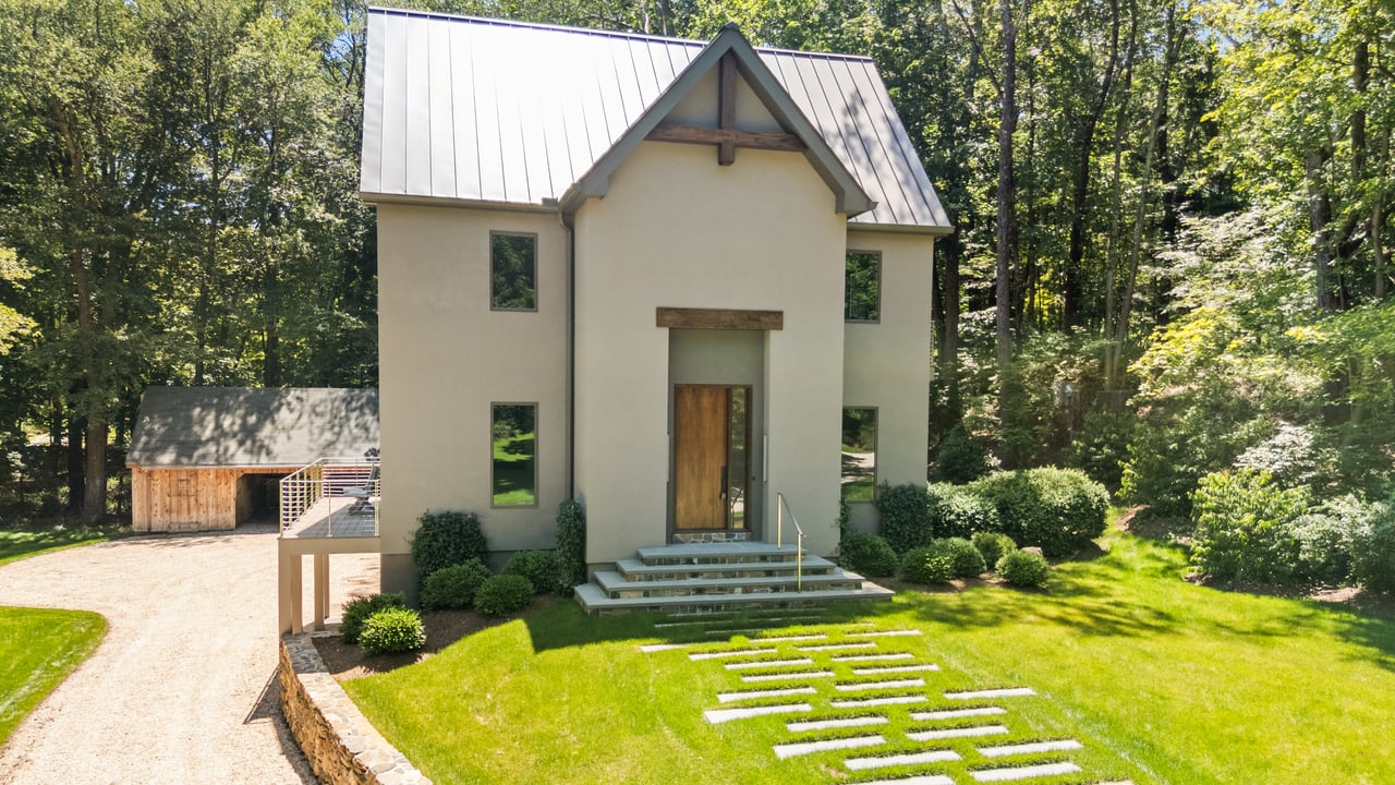 26 Pound Ridge Road