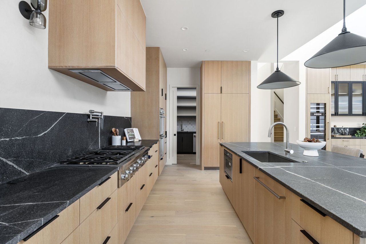 Forest Hills Residence