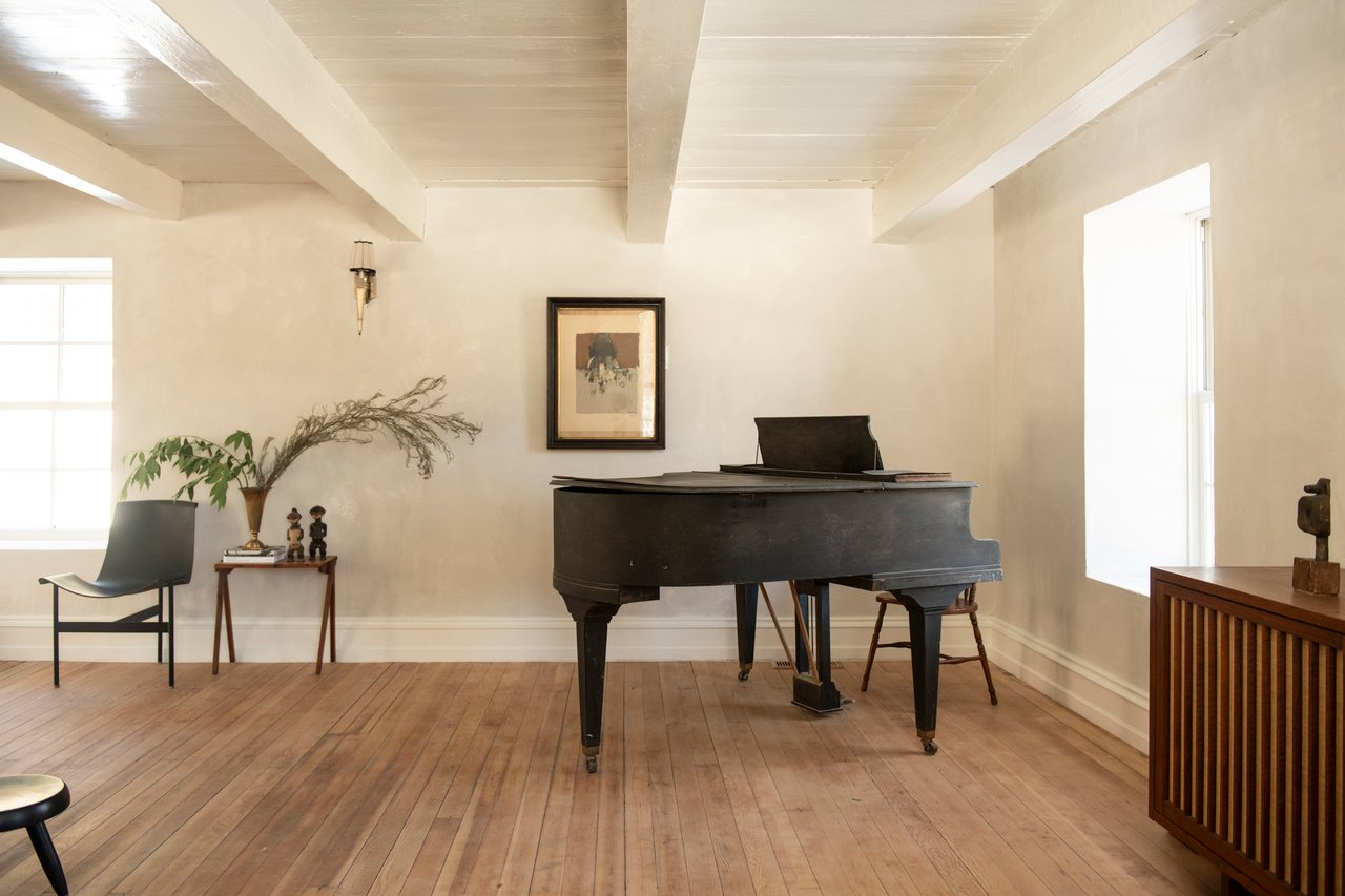 401 Buck Road, Stone Ridge