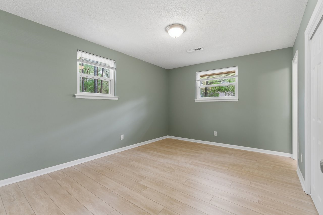 Updated 4BR Near Bridge Street