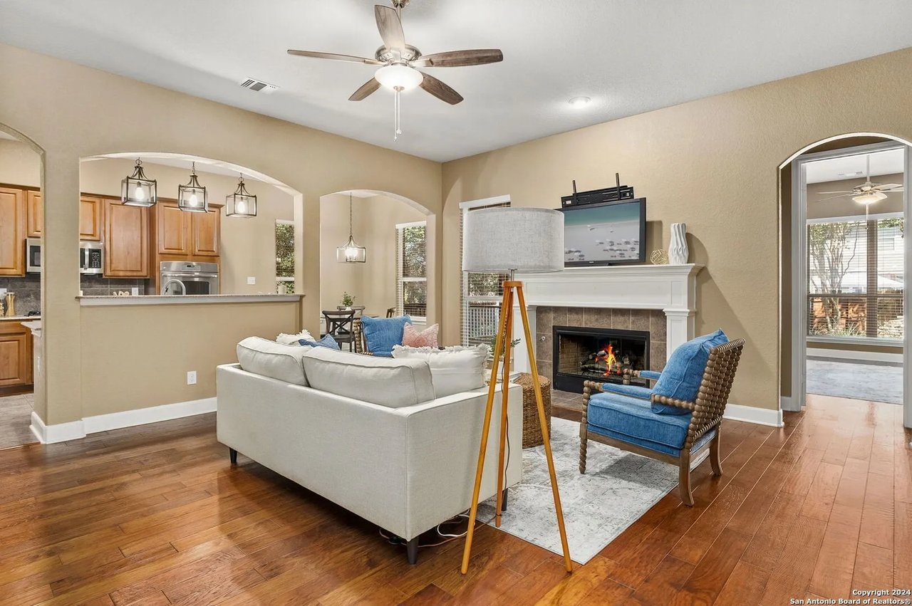 23919 Waterhole Ln