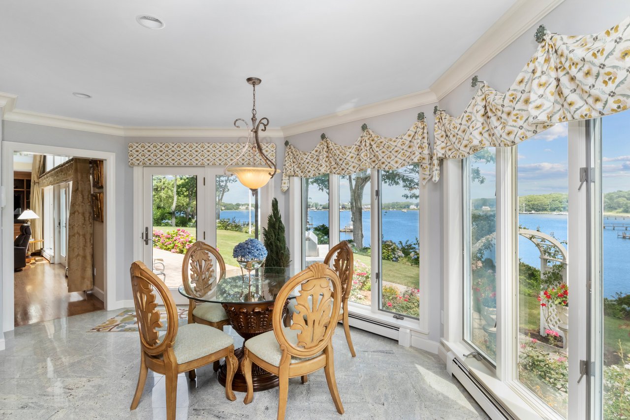 Breathtaking views over West Bay and Eel River