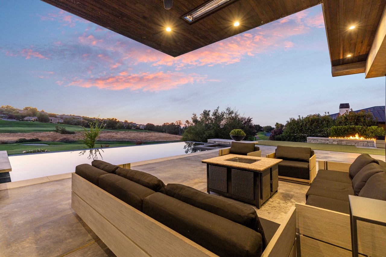 4573 Greenview Drive
