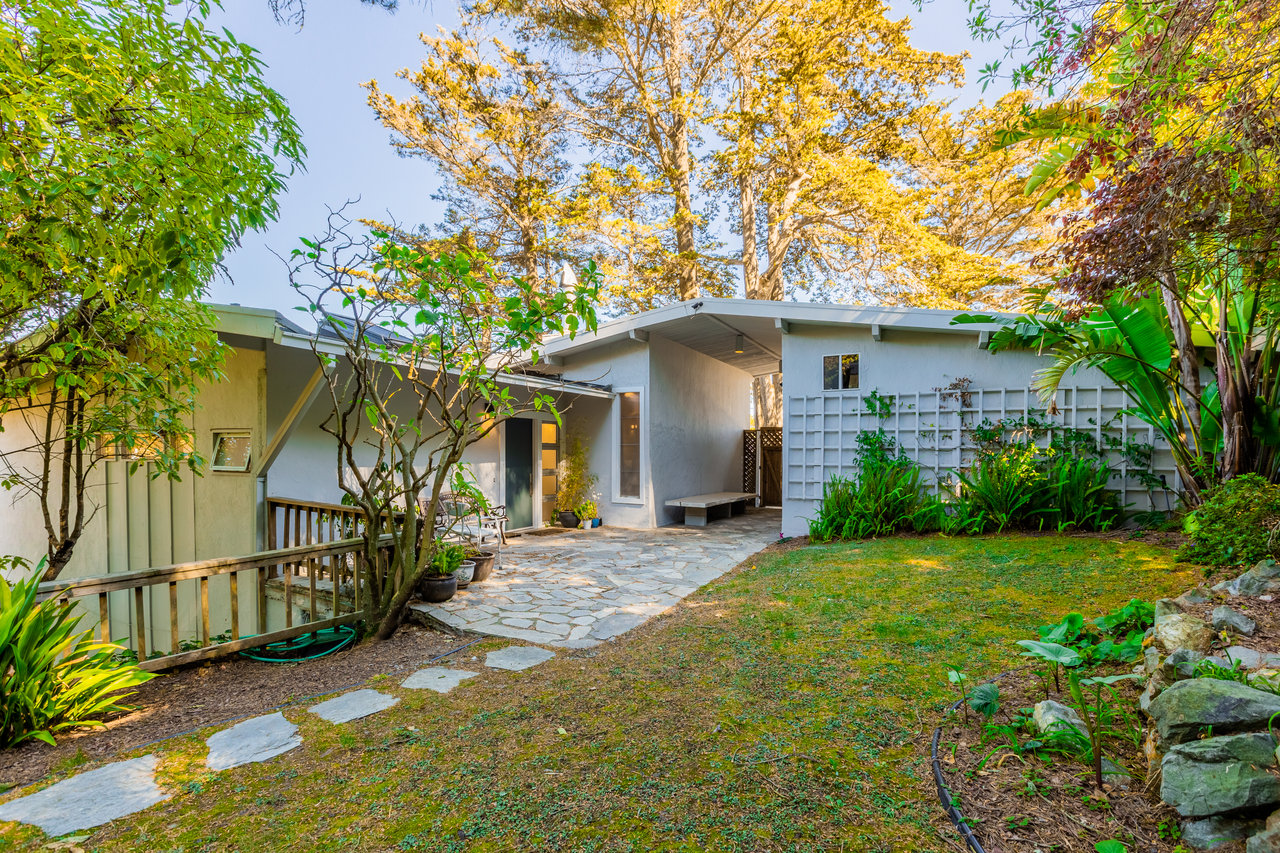109 Marion Ave