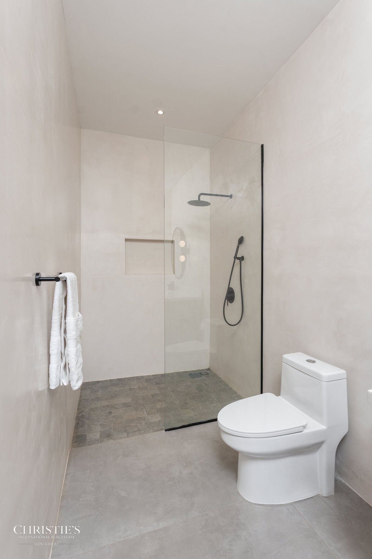 Casa Lola – Contemporary Beachside Oasis in Playa Grande