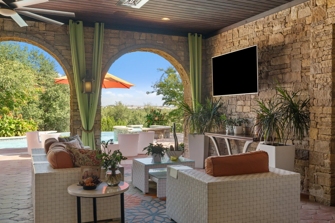 12802 Hacienda Ridge