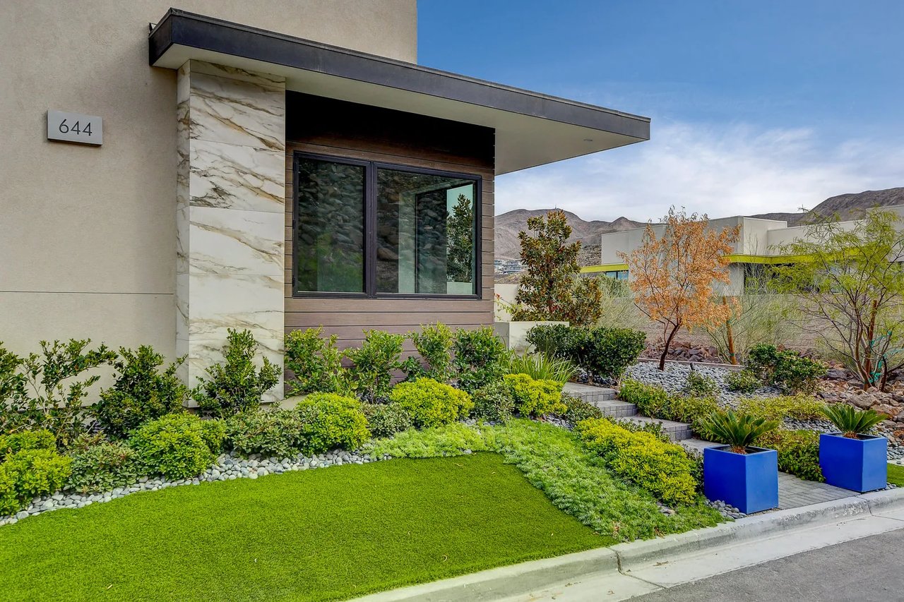 Modern Model Home for Sale in MacDonald Highlands