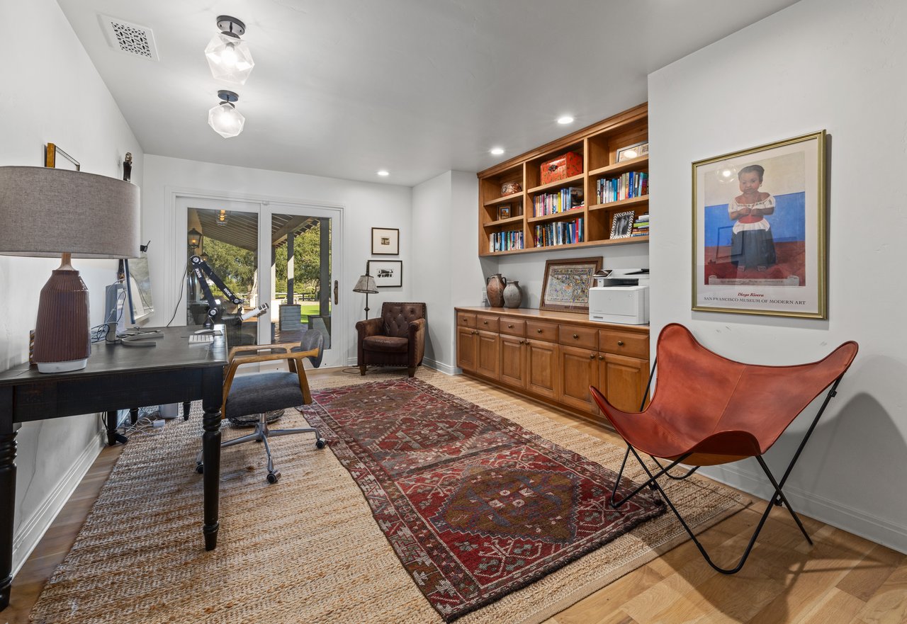 CONTEMPORARY HACIENDA with Privacy, Views, and Quality Craftsmanship
