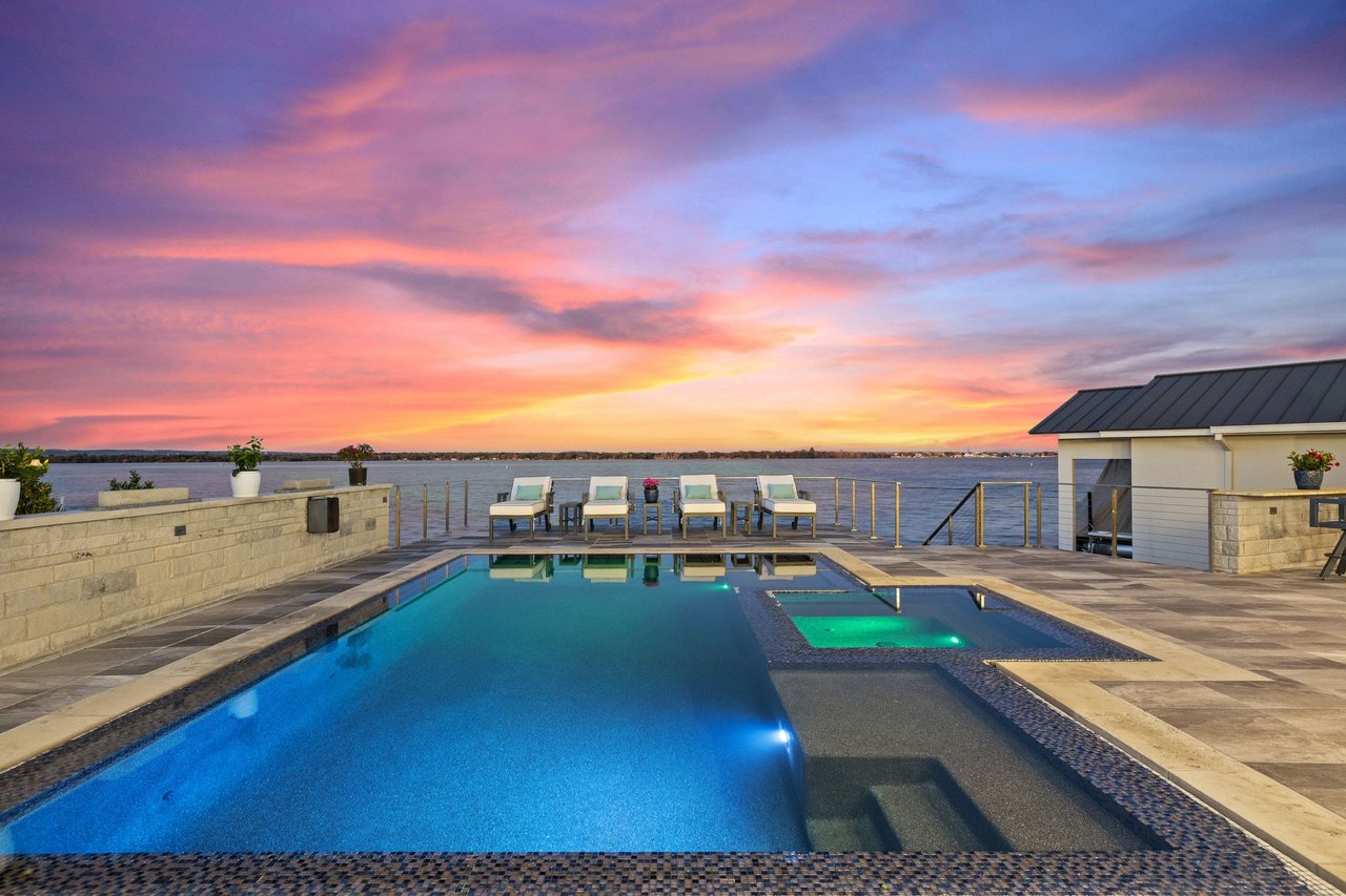 402 Lighthouse Drive