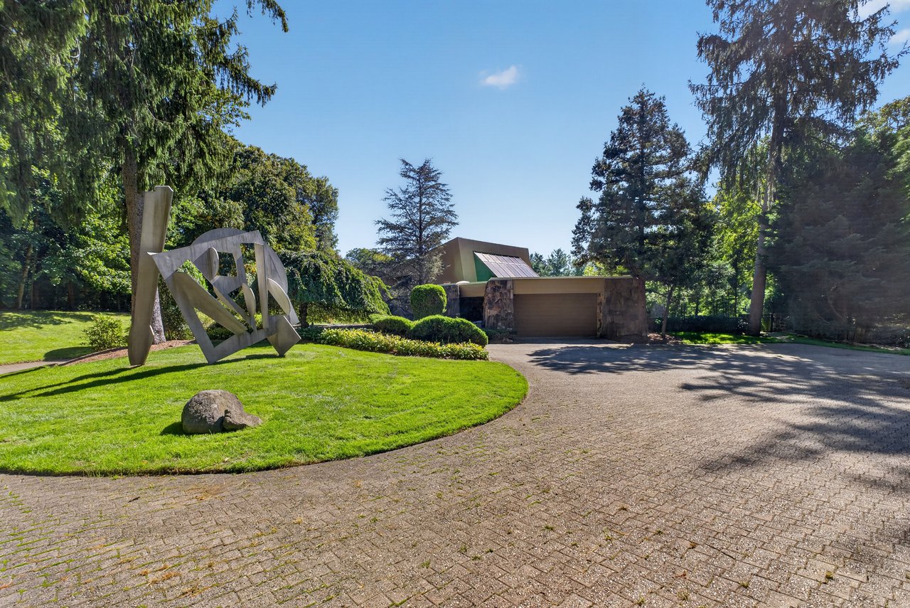 15 Horseshoe Road (Long Island)