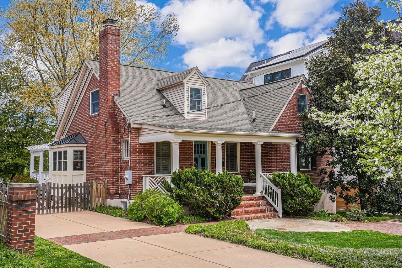 5921 16th St N Arlington, VA 22205