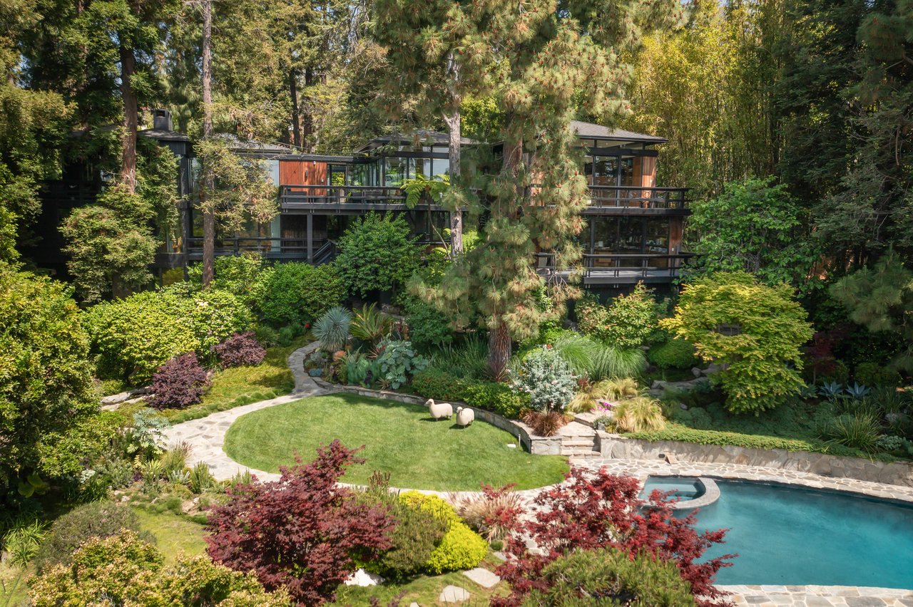 900 Napoli Dr