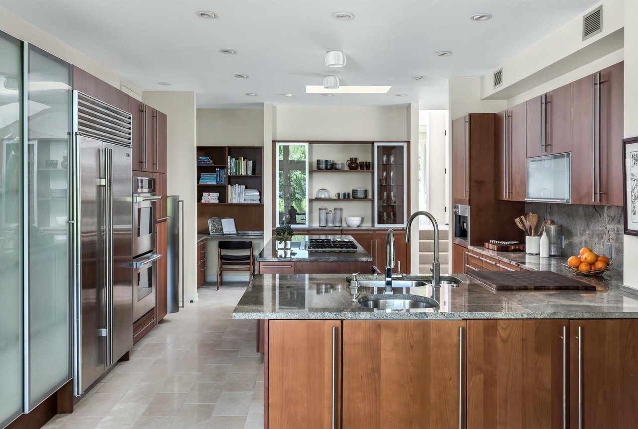 300 Sunnyside Drive: A Robinson Neil Bass Mid-Century Masterwork in Historic Belle Meade