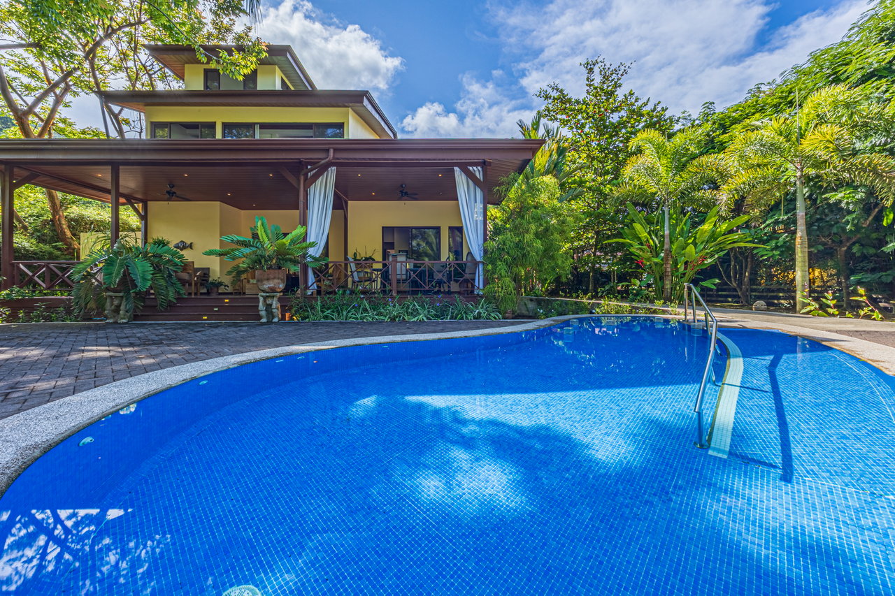0.50 ACRES – 5 Bedroom Riverfront Modern Home, Walking Distance To Dominical!!!