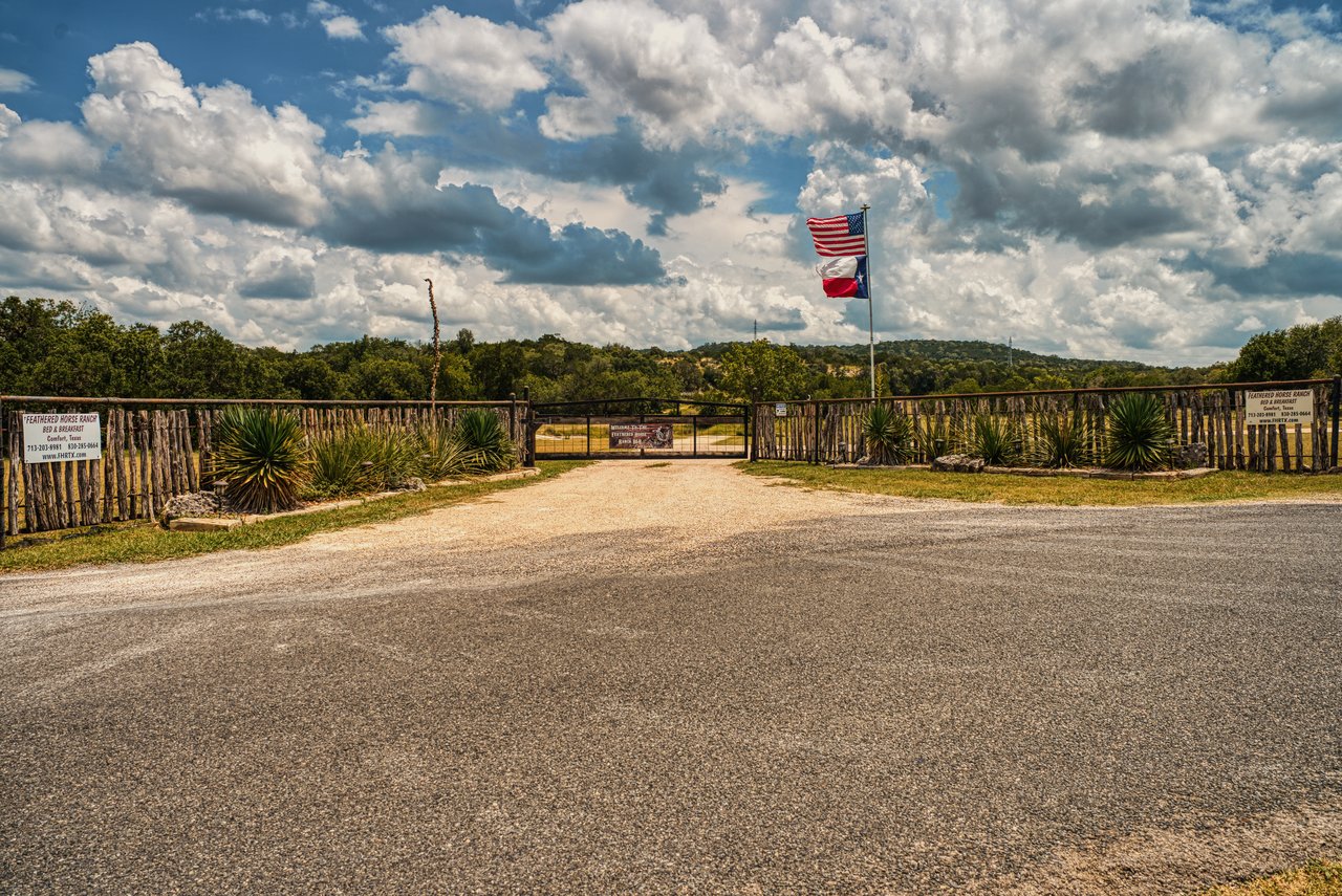 61 Acres in Kerr County Feathered Horse Ranch 