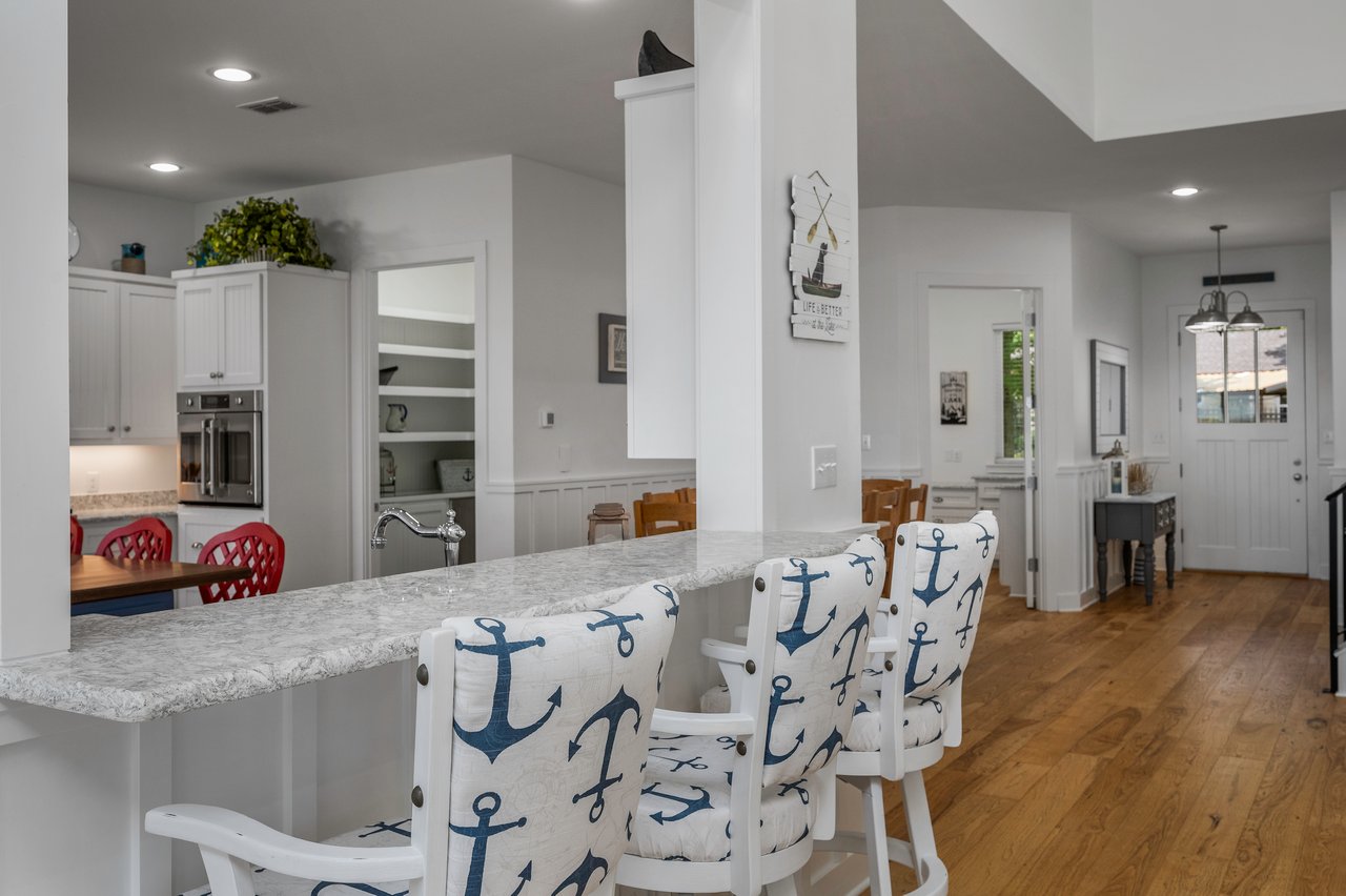 Lakefront Luxury