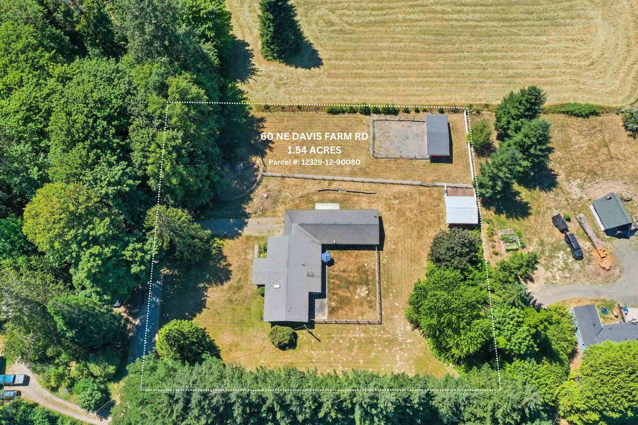 60 NE Davis Farm Road
