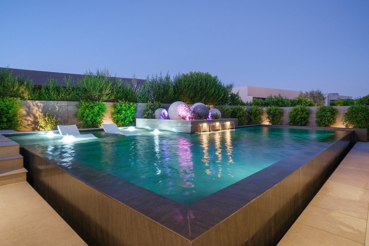 6914 E Cactus Wren Road