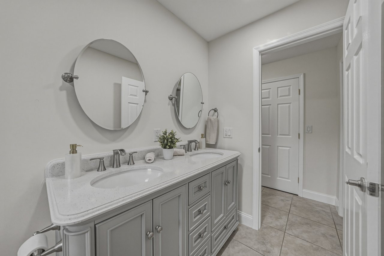 7601 Thunderhead Street