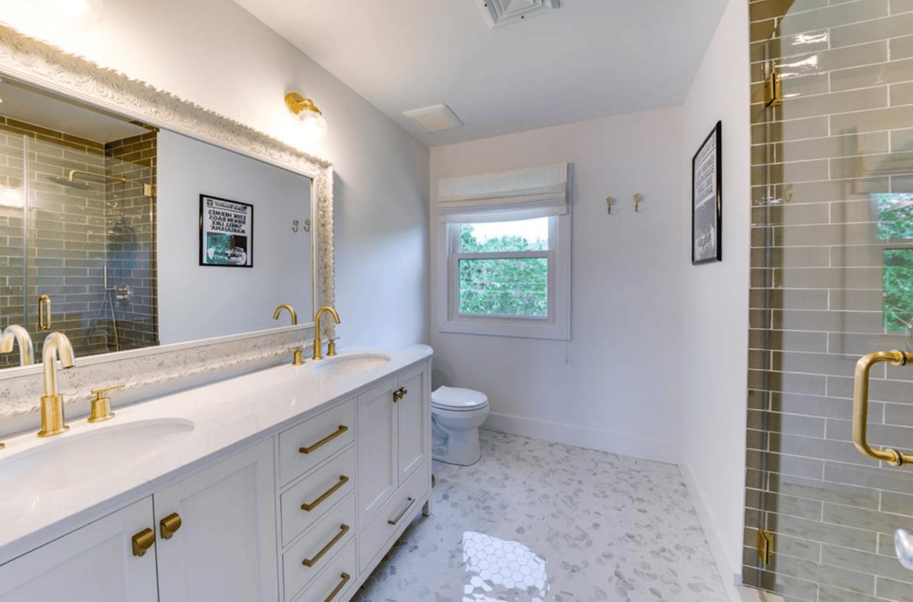 4 Hampton Harbor Road, Hampton Bays