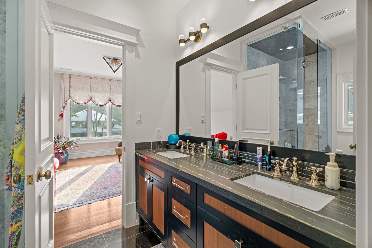 A Rare Ravine Estate