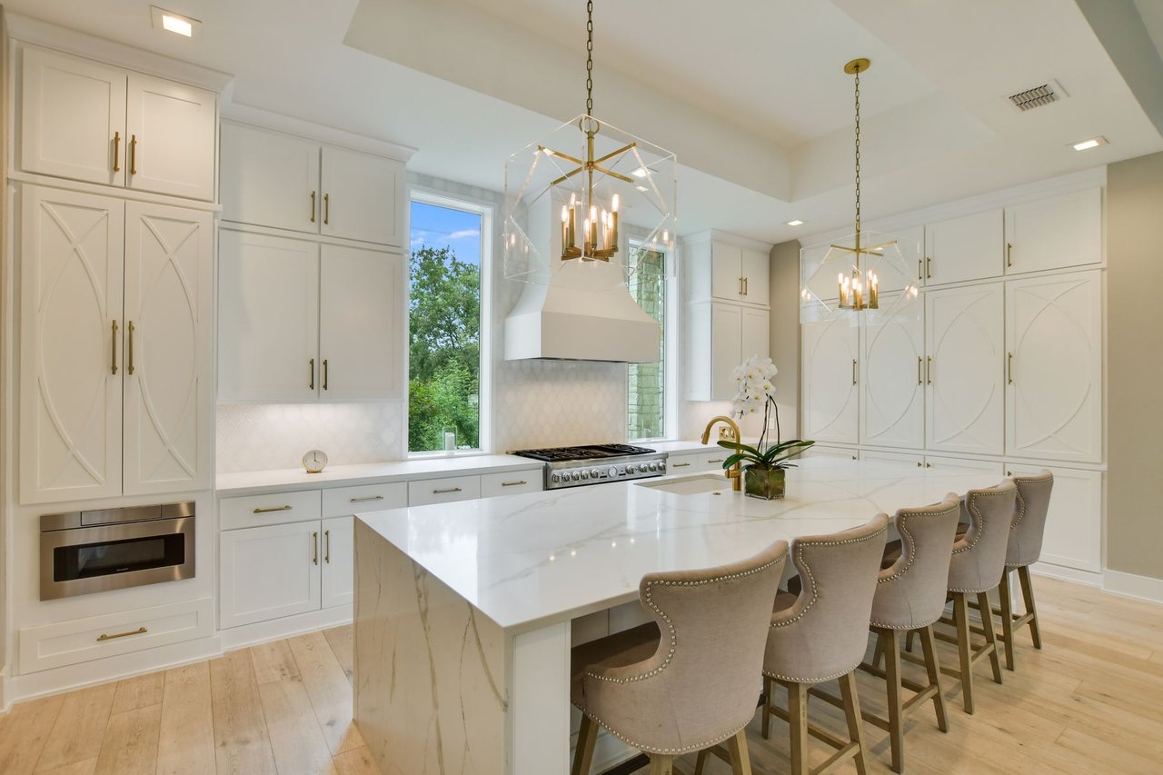 Reveille Transitional