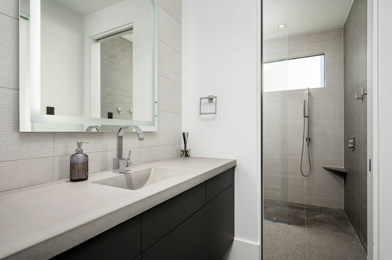 10784 E PINNACLE PEAK Road