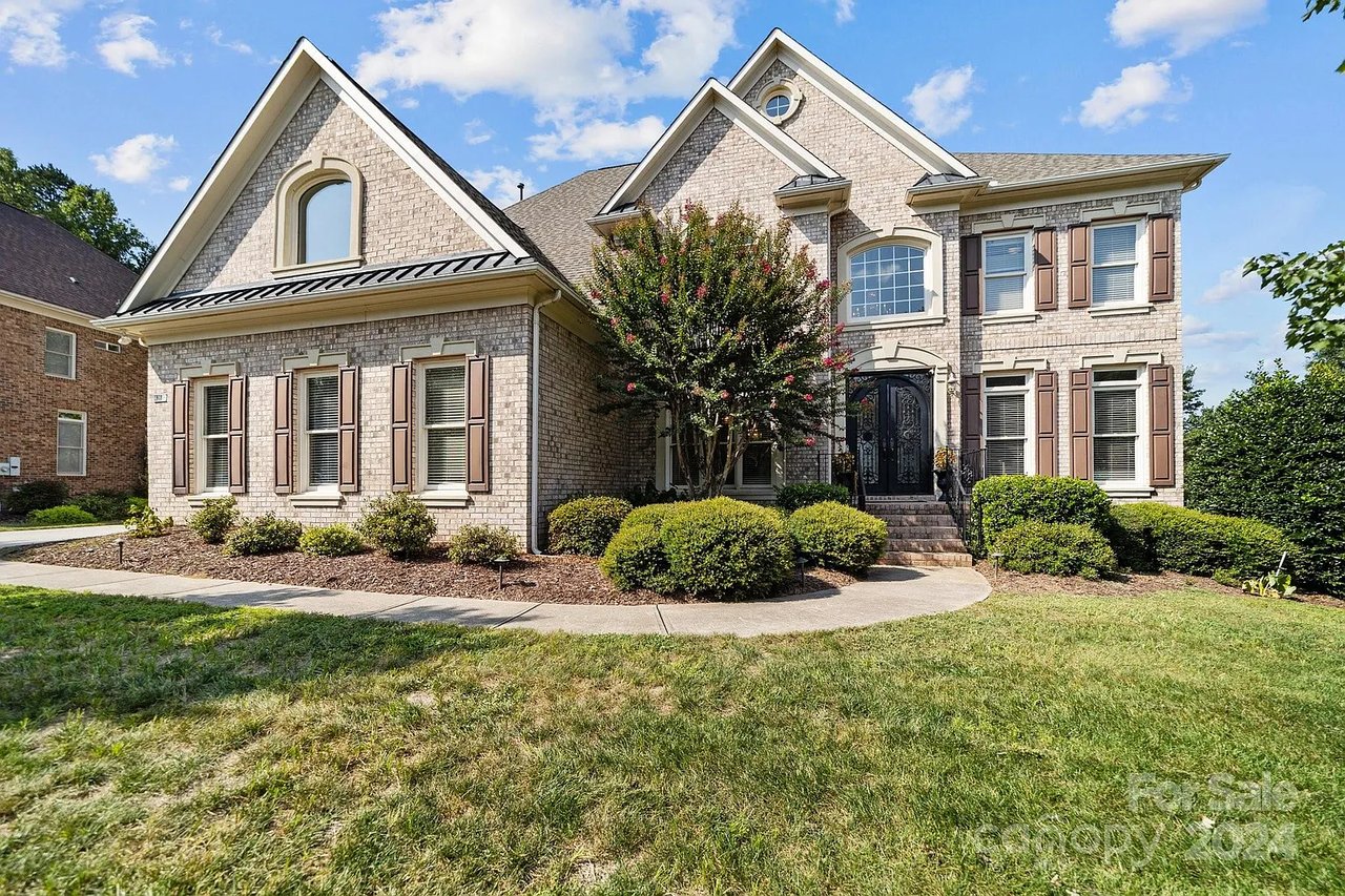 428 Three Greens Dr