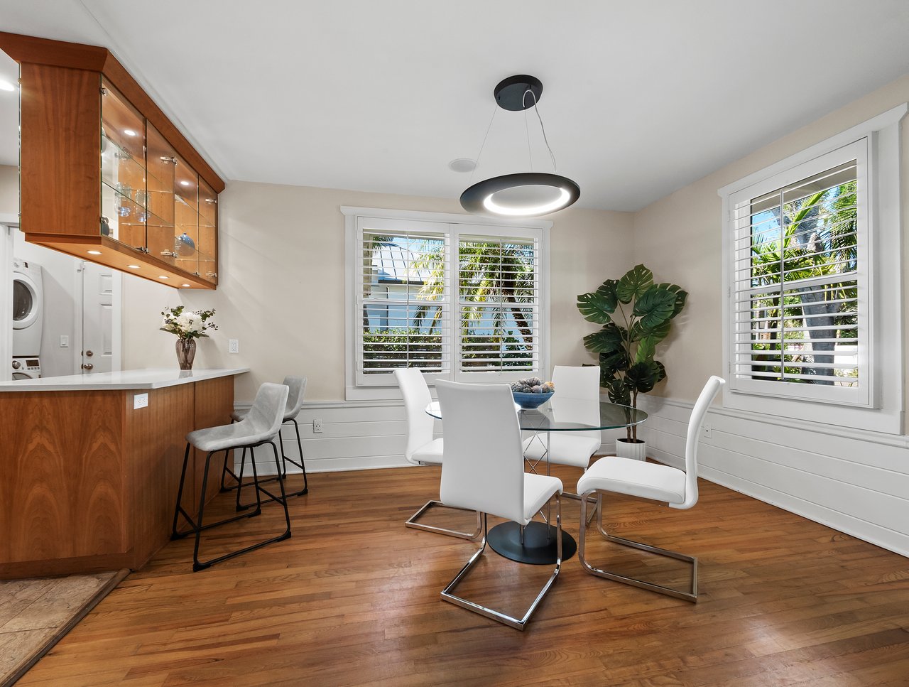1930 ALTA VISTA ST