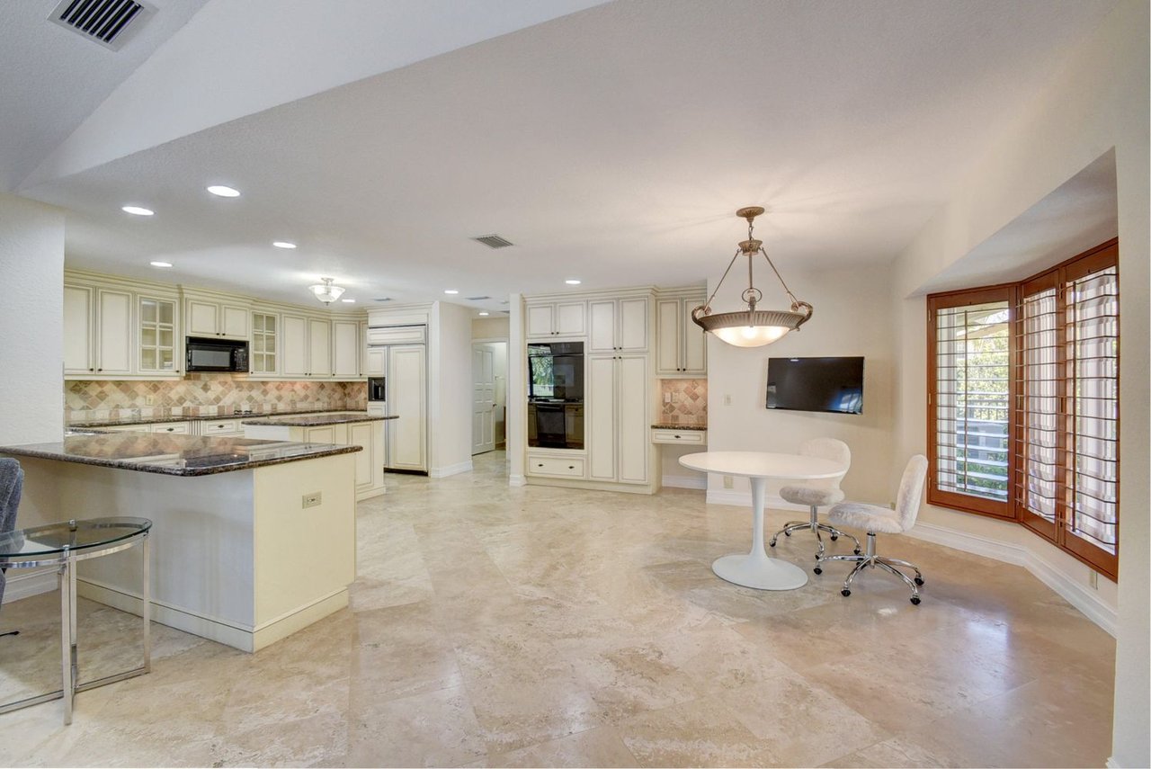 5874 Harrington Way