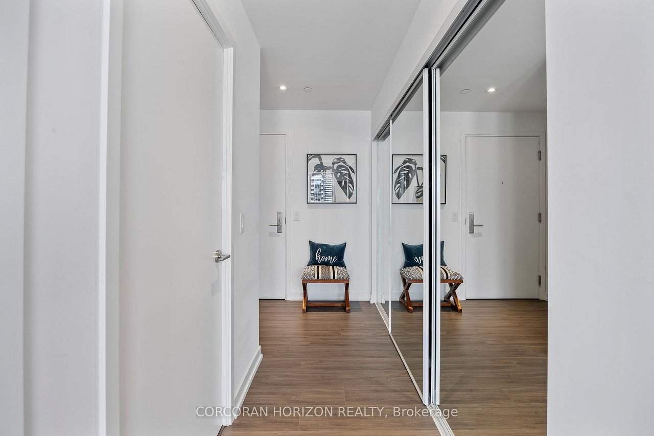 DOWNTOWN MODERN CHARM
