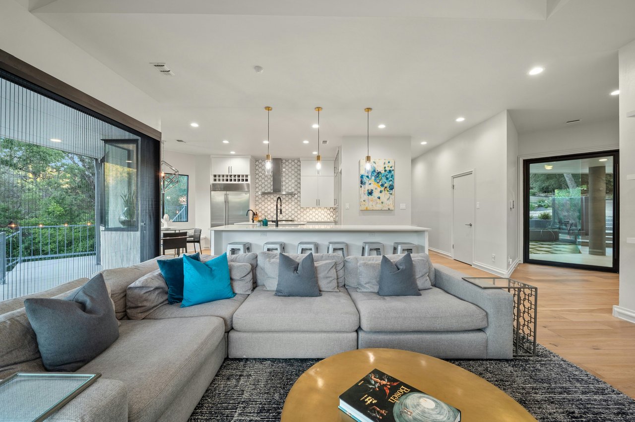 3200 Three Rivers Drive