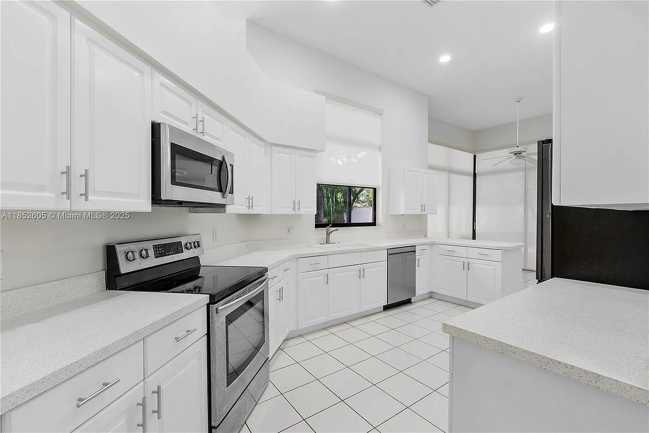2449 NW 64th St