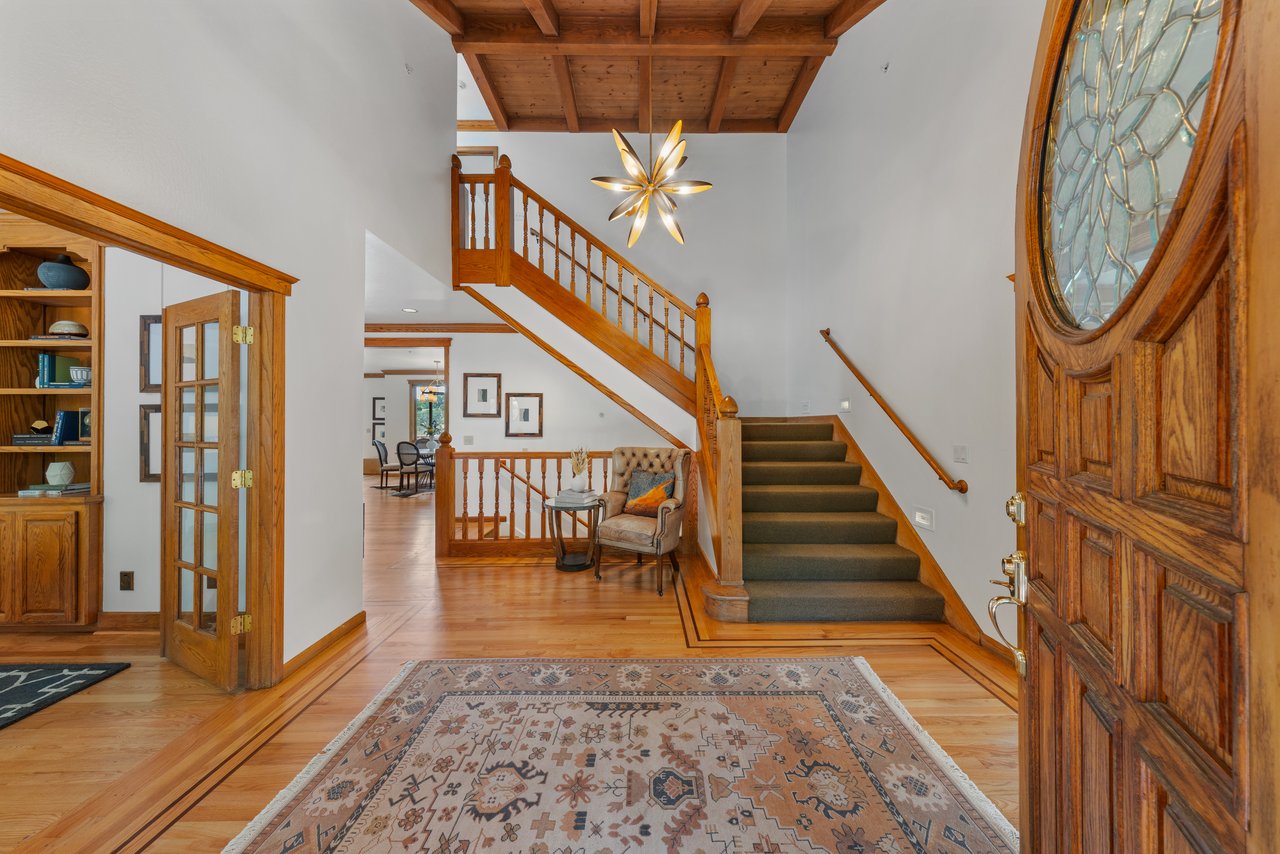 Expansive & Private Novato Estate