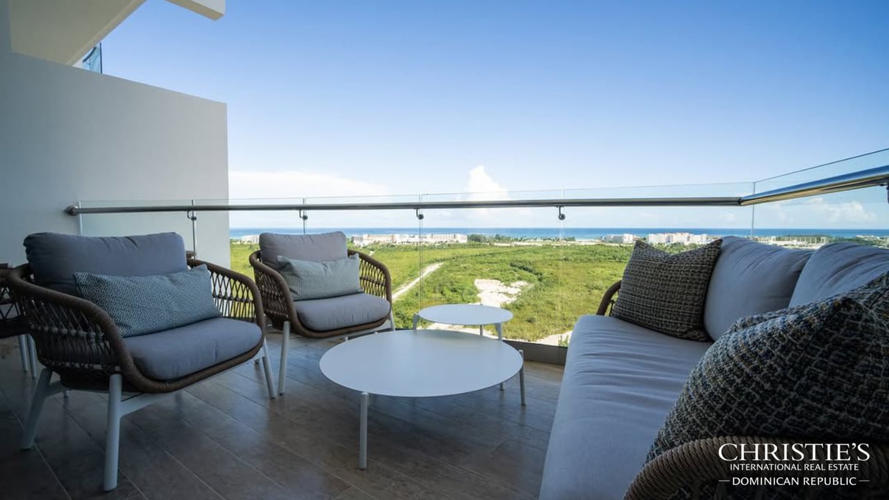 LOS MARES AT CAP CANA