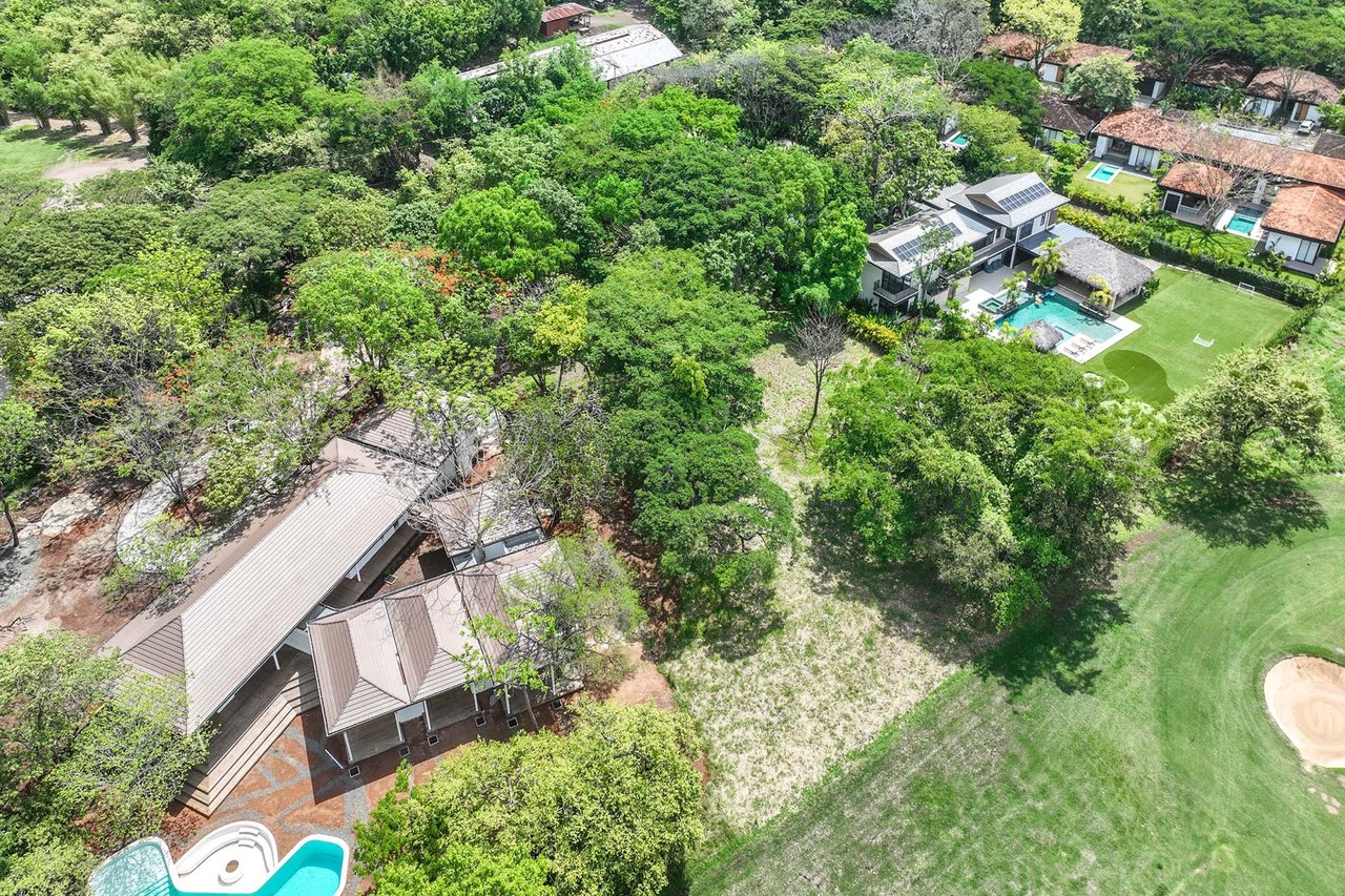 Rare Golf Front Estate Parcel | No HOA | 5,000m² in Hacienda Pinilla