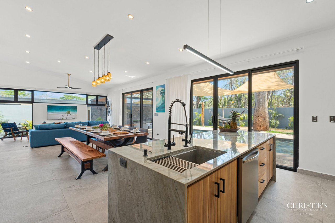 Villa Wahoo a Stunning Beachside Retreat 