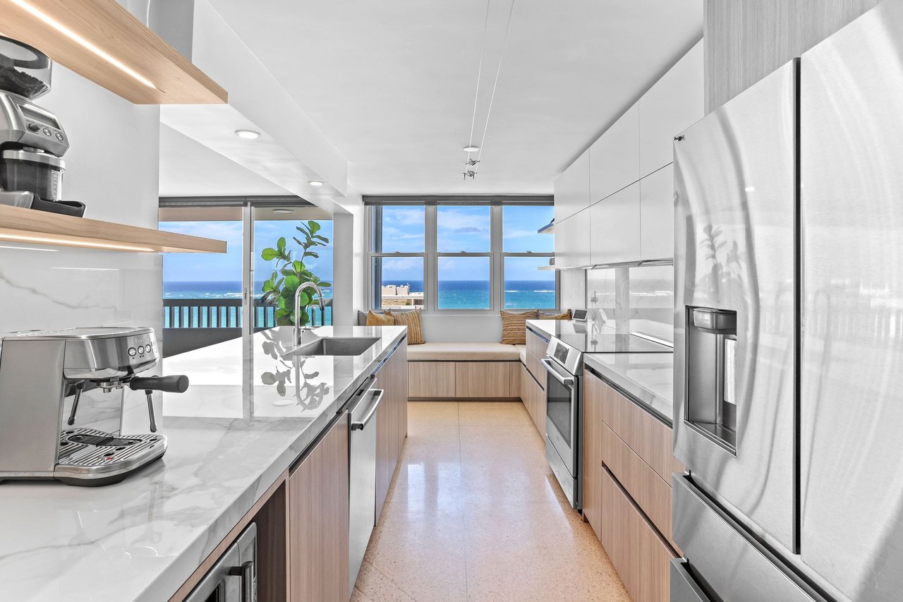 Cond. PRILA #17C, 70 Kings Court, Condado