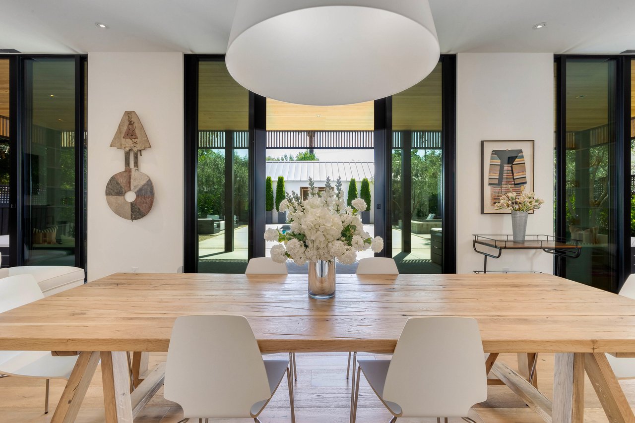 Modernist Oasis in St. Helena - SOLD