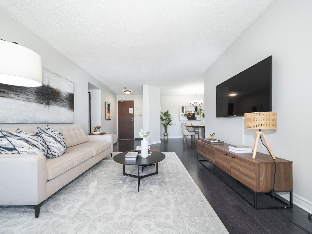 7420 Bathurst Street, 1602